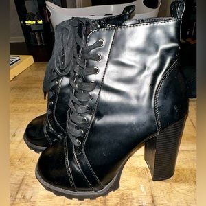 Heeled combat boots